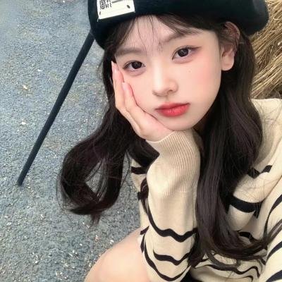 头部网红官宣恋情引爆服务器，连续多日内幕曝光，全网玩梗